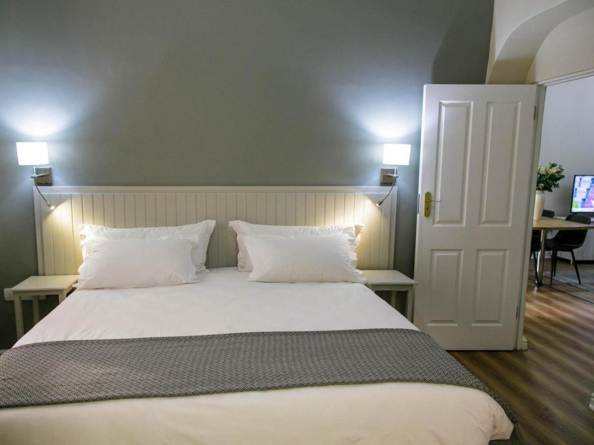 Queen'S Hotel By Bon Hotels Oudtshoorn Eksteriør billede