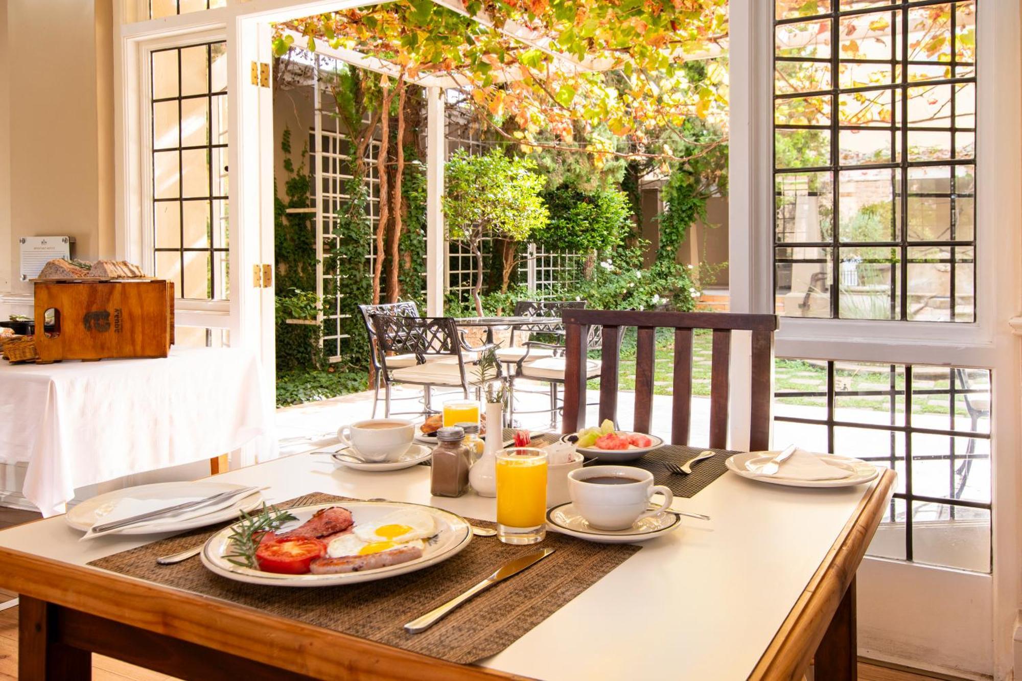 Queen'S Hotel By Bon Hotels Oudtshoorn Eksteriør billede