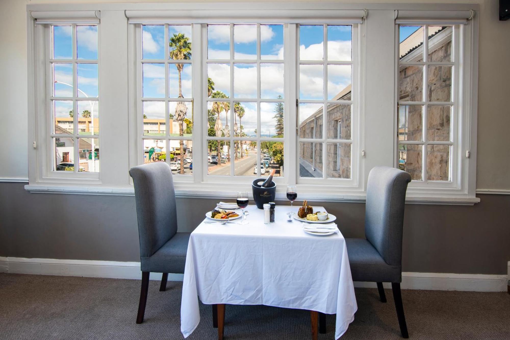 Queen'S Hotel By Bon Hotels Oudtshoorn Eksteriør billede
