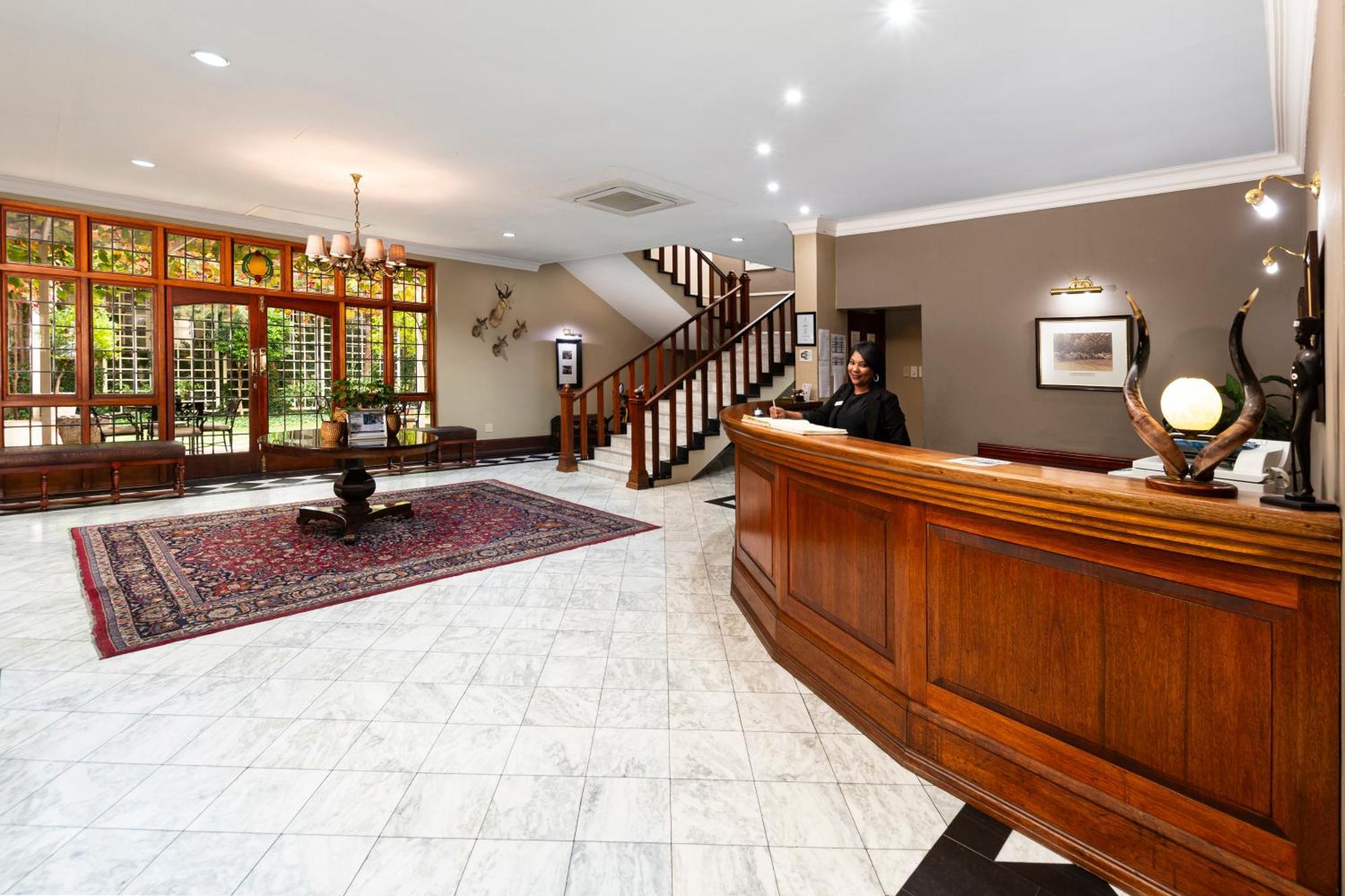 Queen'S Hotel By Bon Hotels Oudtshoorn Eksteriør billede