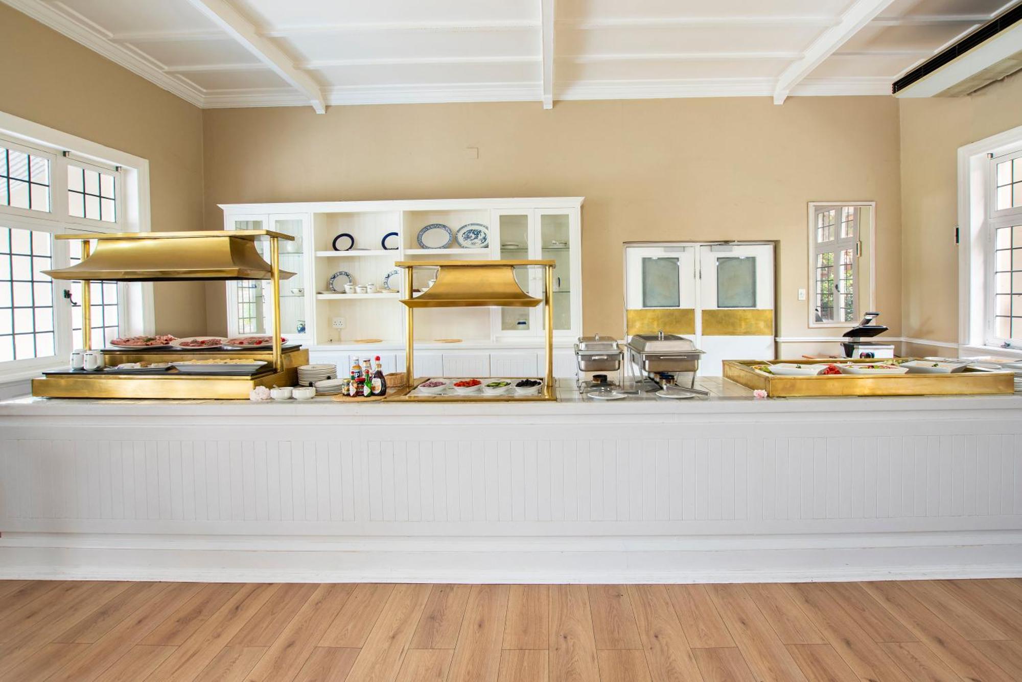 Queen'S Hotel By Bon Hotels Oudtshoorn Eksteriør billede
