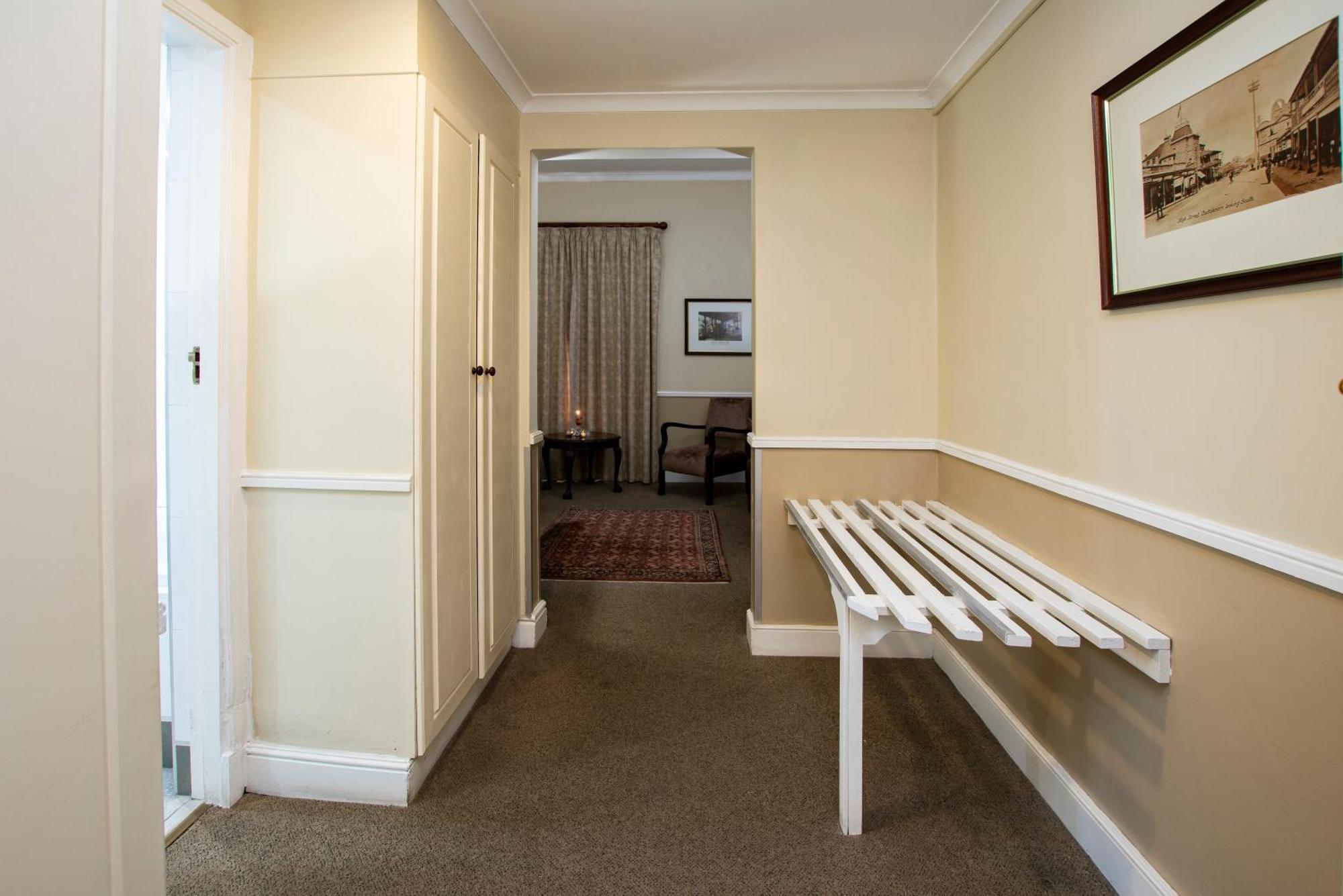 Queen'S Hotel By Bon Hotels Oudtshoorn Eksteriør billede