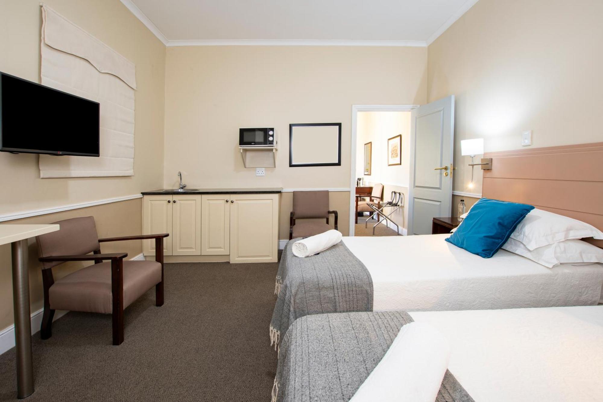Queen'S Hotel By Bon Hotels Oudtshoorn Eksteriør billede